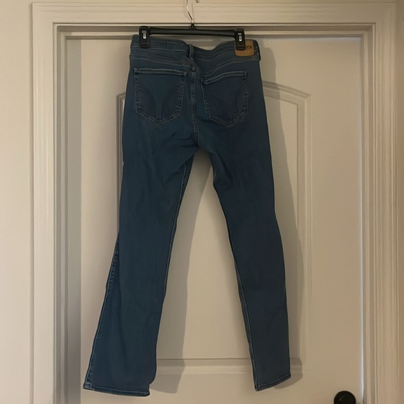 Hollister 13 R Distressed Low-Rise Boot Jeans - Picture 3 of 5